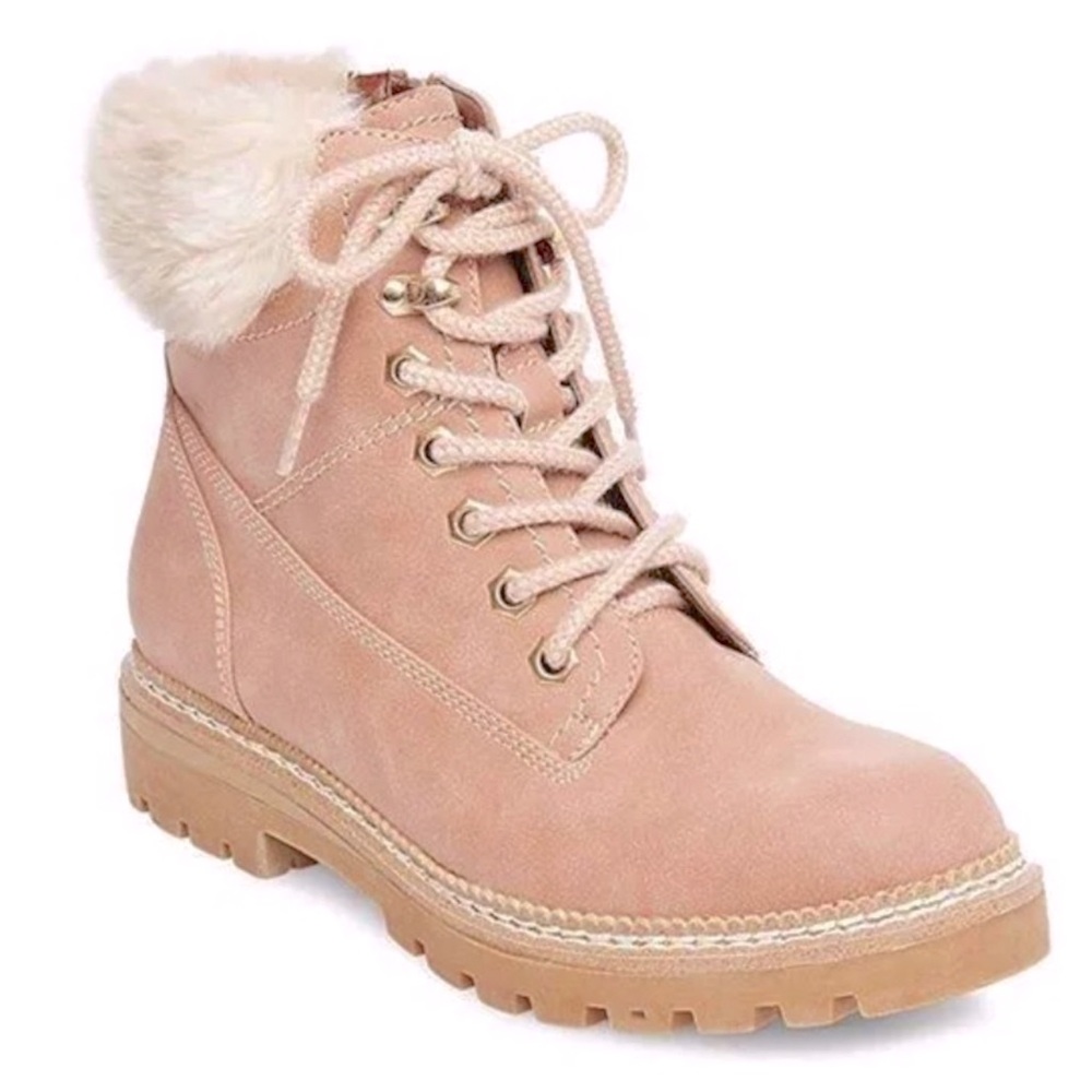 Steve Madden Blush Pink Faux Fur Boots Booties. Size 9 womens